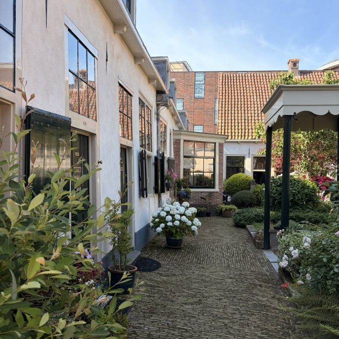 Hofje van Bakenes Haarlem
